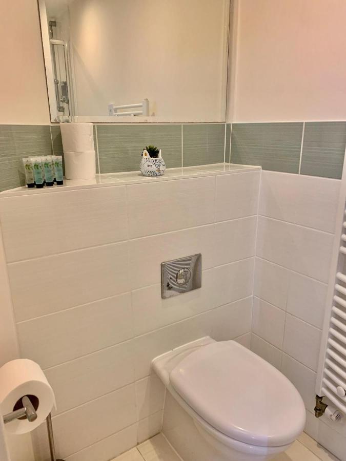 An Entire 2Beds, 2Bathrooms, Free Wifi, Free Parking, Risinghurst, Oxford Kültér fotó